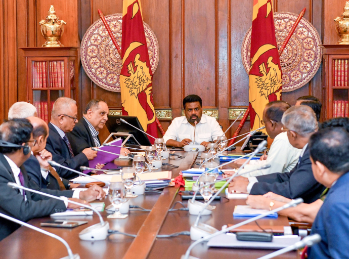 மாகாண சபைகள் மற்றும் உள்ளூராட்சி நிறுவனங்களில் ஊழல் மோசடிகளை தடுப்பதற்கான விசாரணைப் பிரிவுகளை நிறுவுவதற்கு ஜனாதிபதி  அனுமதி